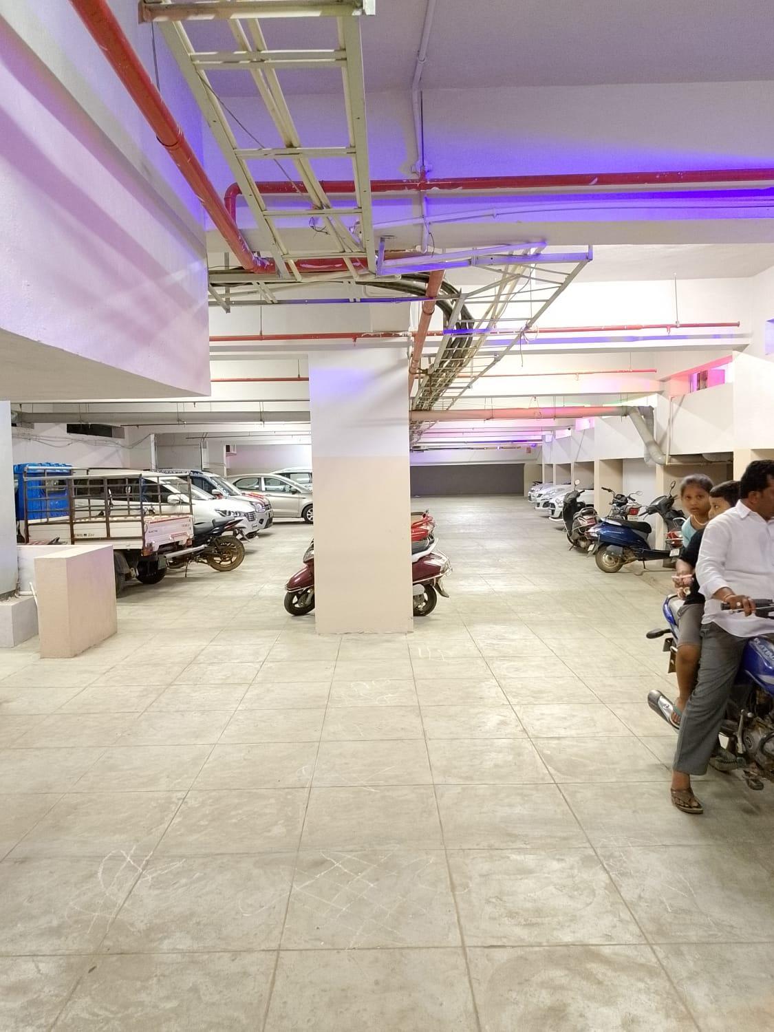 Sri Vishnu Tejam Elite Hotell Narsipatnam Exteriör bild